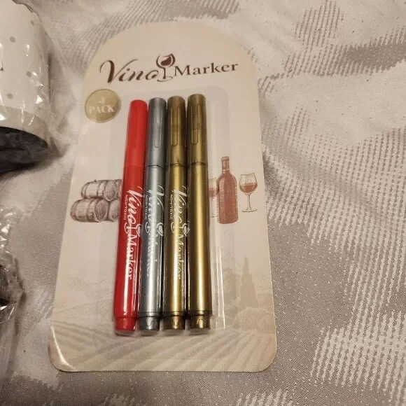 Wine Accessory Kit. Pens, 5 stoppers, towel. NEW. Perfect gift or accessory!‎ - Picture 3 of 7